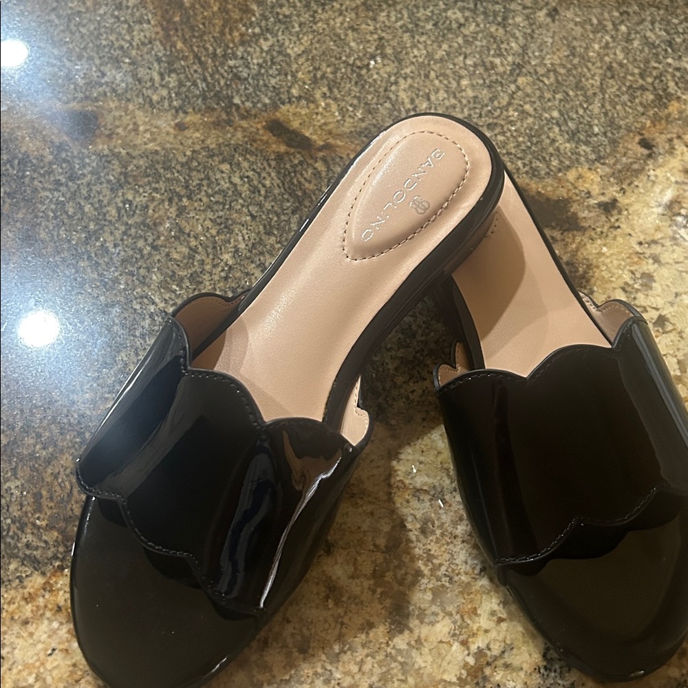 Black Scalloped Bandolino  Slide Sandals -